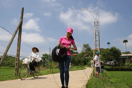 Trong “Người đẹp Nhân ái” Đỗ Mỹ Linh là người đẹp đã nhận được “cơn mưa” lời khen từ phía Hội đồng bình luận. Trấn Thành đánh giá cao sự chân thật và dũng cảm từ Đỗ Mỹ Linh khi cô thực hiện dự án “Điện sáng đường quê và thiết chế nhà văn hoá” tại xã miền núi Nga Quán, huyện Trấn Yên, tỉnh Yên Bái.