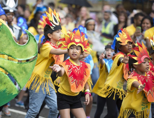 Notting Hill Carnival được tổ chức trong 2 ngày, ngày đầu tiên là ngày chủ nhật và ngày thứ hai là ngày nghỉ Bank Holiday (năm nay rơi vào ngày 29/8). (ảnh: AP).