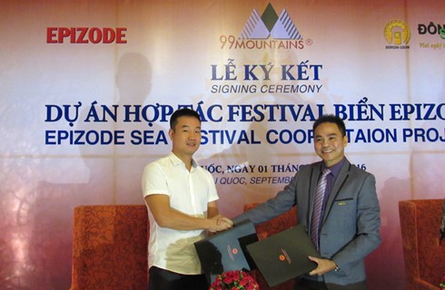 Đại diện các bên ký kết hợp tác Festival biển Epizode