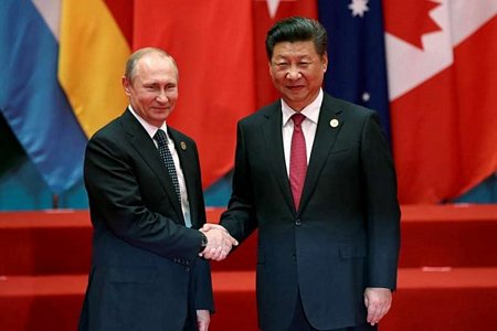 Tổng thống Nga Vladimir Putin gặp Chủ tịch Trung Quốc Tập Cận Bình tại Hàng Châu (Nguồn: Reuters)