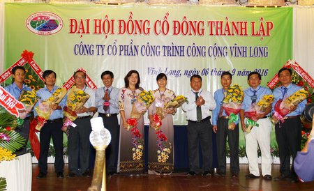  HĐQT và Ban kiểm soát nhiệm kỳ 2016-2021 ra mắt đại hội