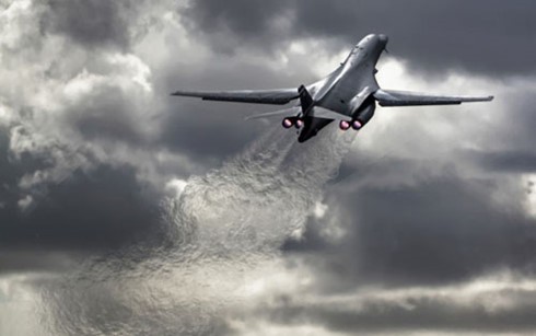 Máy bay ném bom siêu âm B-1B Lancer. (Ảnh: foxtrotalpha)