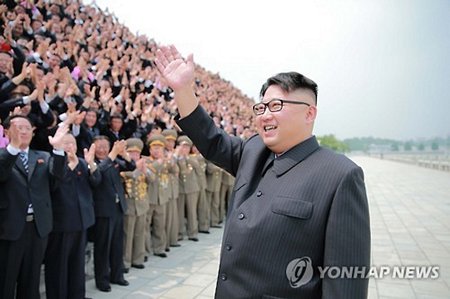 Nhà lãnh đạo CHDCND Triều Tiên Kim Jong-un tại một sự kiện của quân đội tổ chức ở Bình Nhưỡng, Thủ đô Triều Tiên. (Ảnh: Yonhap)