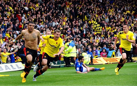 9. Watford (9 trận, 12 điểm, hiệu số 0)