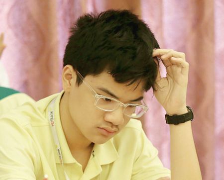  Kỳ thủ 14 tuổi Anh Khôi giành chức vô địch lịch sử tại giải.  Ảnh: HỒNG LĨNH