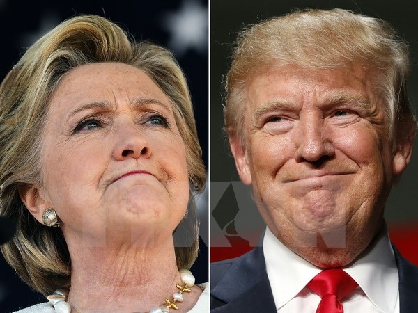 Bà Hillary Clinton (trái) và ông Donald Trump (phải). (Nguồn: AFP/TTXVN)