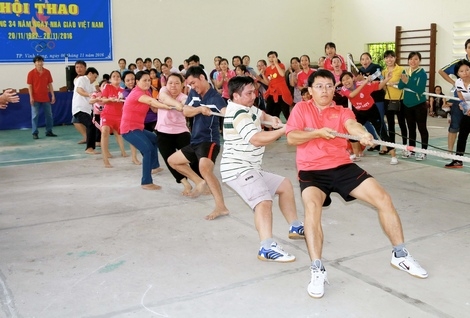 Đội kéo co Tân Hòa/Tân Hội đạt giải nhất.     