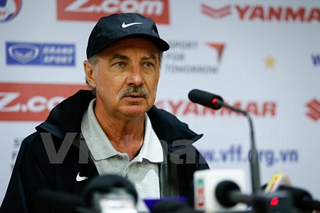 Huấn luyện viên Riedl tin rằng quả phạt đền cho Việt Nam là khá oan uổng. (Ảnh: Minh Chiến/Vietnam+)