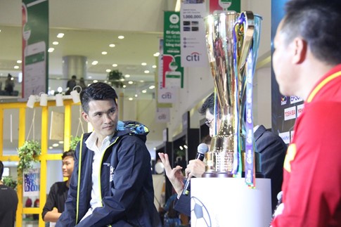 Công Vinh quyết vô địch AFF Cup để giành tặng fan hâm mộ
