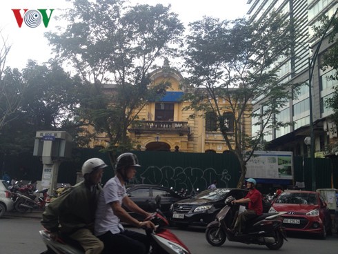 Ngôi nhà cổ số 107 Trần Hưng Đạo sau hơn 1 năm đổ sập đến nay đống đổ nát vẫn còn nguyên vẹn