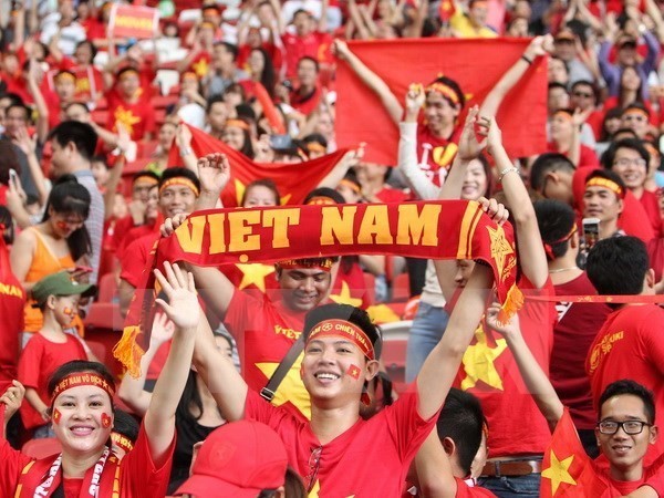 Cổ động viên Việt Nam. (Ảnh: Quốc Khánh/TTXVN)