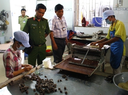 Tăng cường công tác thanh, kiểm tra an toàn thực phẩm nhằm hạn chế xảy ra các vụ ngộ độc thực phẩm