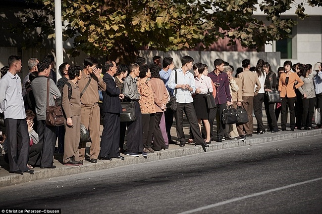 Pyongyang có 6 hãng taxi độc lập, nhận thanh toán bằng USD.