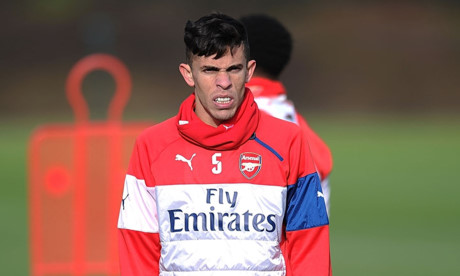 Trung vệ: Gabriel Paulista