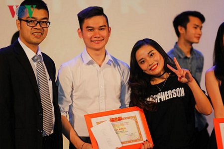 Nhóm đạt giải Nhất. 