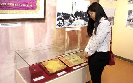 Triển lãm "Bản hùng ca mùa Đông 1946" là hoạt động thiết thực kỷ niệm 70 năm ngày Toàn quốc kháng chiến, là dịp để mỗi người ôn lại truyền thống vẻ vang của Quân đội Nhân dân Việt Nam.
