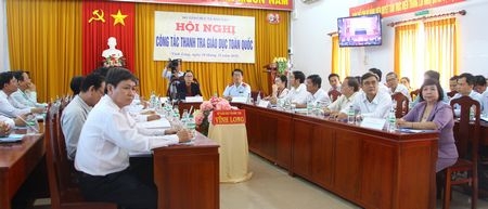 Tại Vĩnh Long, lãnh đạo sở GD- ĐT; thanh tra tỉnh, thanh tra cấp huyện và các đơn vị liên quan tham dự hội nghị.