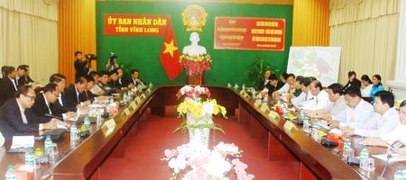 Quang cảnh buổi làm việc.