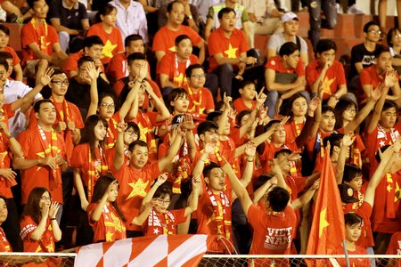 NHM Việt Nam luôn cổ vũ nồng nhiệt cho đội Hoàng Anh Gia Lai.