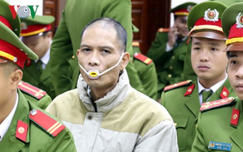  Doãn Trung Dũng tại tòa sơ thẩm.