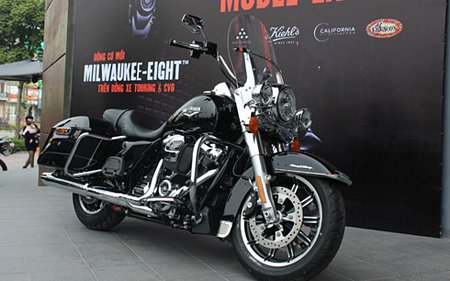 Chiếc Harley-Davidson Road King 2017 sử dụng động cơ mới Milwaukee-Eight 107