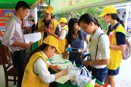 Các sàn giao dịch việc làm đã phát huy hiệu quả trong việc hỗ trợ người lao động tìm việc làm.