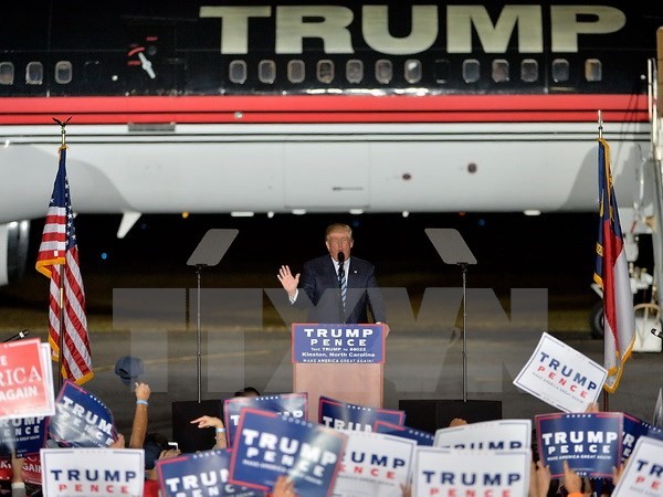 Ông Donald Trump trong chiến dịch vận động tranh cử ở Kinston, Bắc Carolina ngày 26/10/2016. (Nguồn: AFP/TTXVN)