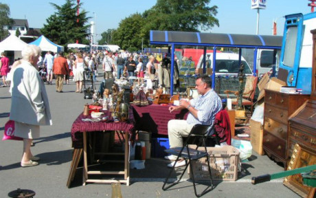 Chờ trời Naschmarkt ở thủ đô Vienna, Áo