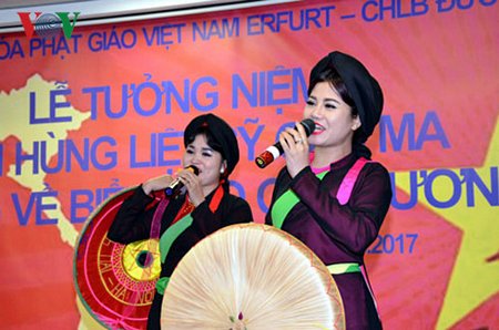 Tiết mục hát quan họ.