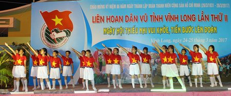  Liên hoan dân vũ là sân chơi bổ ích cho ĐVTN, học sinh