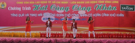 Nhiều tiết mục văn nghệ đặc sắc, hấp dẫn góp phần nâng cao đời sống tinh thần cho người lao động.