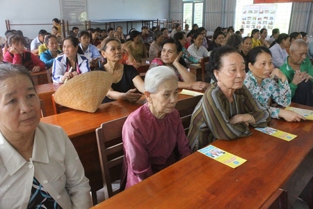 Đối thoại trực tiếp tiếp tục là điểm nhấn phát triển đối tượng tham gia, nâng tỷ lệ bao phủ BHYT toàn dân.