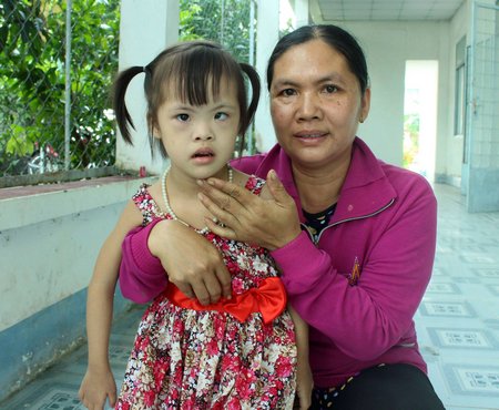 Chị Lê Thị Hiền và con gái Như Quỳnh.