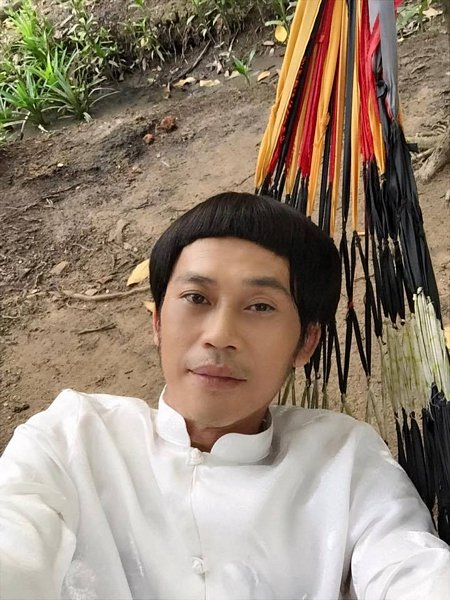 Cắt mái ngố thế này cứ phải gọi là trẻ ra tới vài chục tuổi