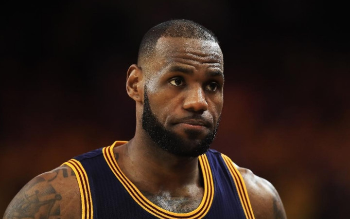 2. LeBron James (bóng rổ - 66,6 triệu bảng) (Ảnh: Getty).