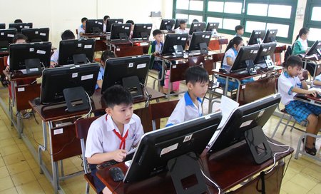  Hội thi nhằm động viên, khuyến khích các em học sinh học tin học.