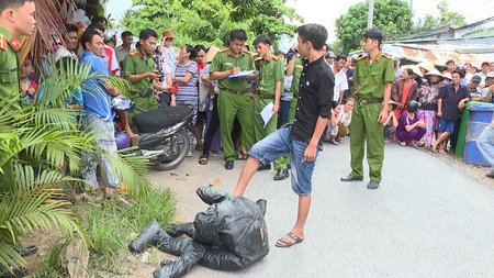 Trường và Thuận tại buổi thực nghiệm hiện trường.