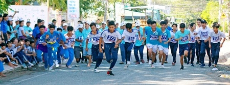 Sau khai mạc đại hội, nội dung chạy việt dã đã vào cuộc.
