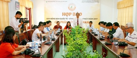 Quang cảnh buổi họp báo.