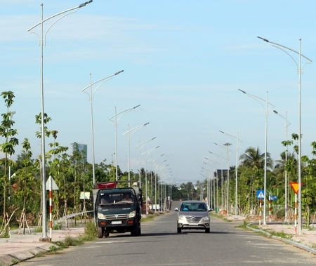 Những con đường giao thông khu du lịch sinh thái sáng- xanh- sạch- đẹp.