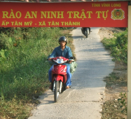 Nhiều địa phương xây dựng mô hình an ninh trật tự.