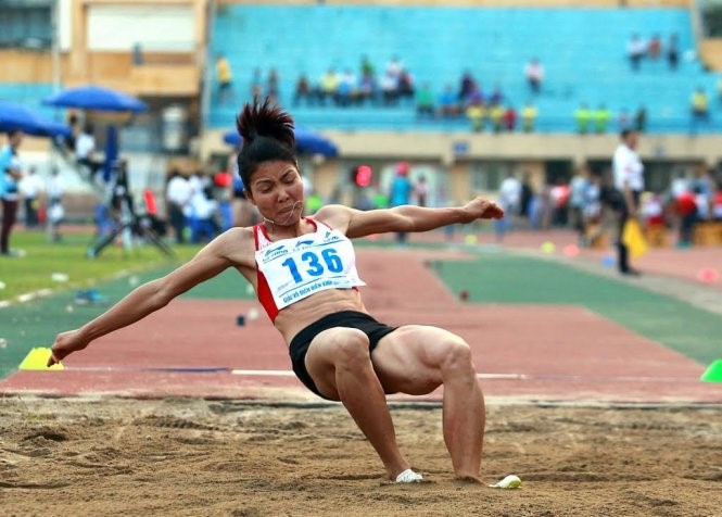 VĐV nhảy xa Bùi Thị Thu Thảo đang hướng tới chiếc HCV SEA Games 29. Ảnh: NAM KHÁNH