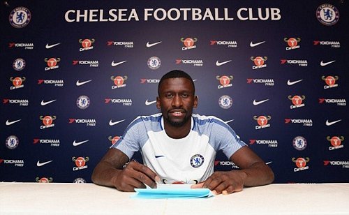 Antonio Rudiger chính thức đầu quân cho Chelsea.