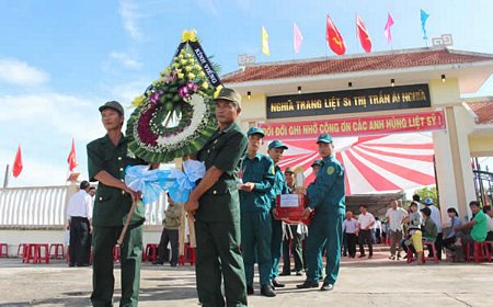 H. Đại Lộc tổ chức đưa hài cốt LS về từng địa phương an táng.