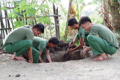  Thanh niên quân sự luôn xung kích vì cộng đồng.