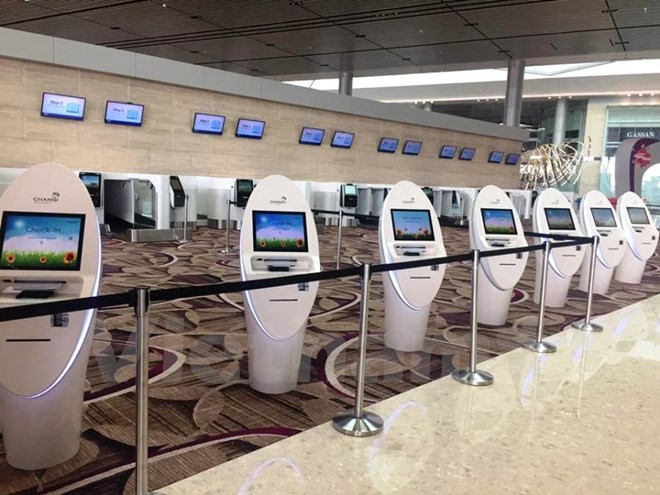 Khu vực check-in tự động nhà ga T4 của sân bay Changi, đã hoàn thiện và chờ đưa vào vận hành khai thác. (Ảnh: Việt Hùng/Vietnam+)