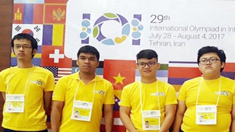 Các em trong đội tuyển thi Olympic tin học quốc tế 2017