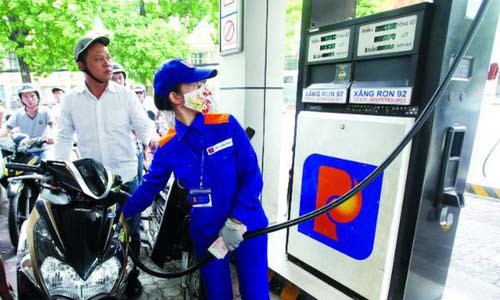  Giá xăng tăng từ 15h chiều nay 5/9. Ảnh minh họa: Vneconomy. 