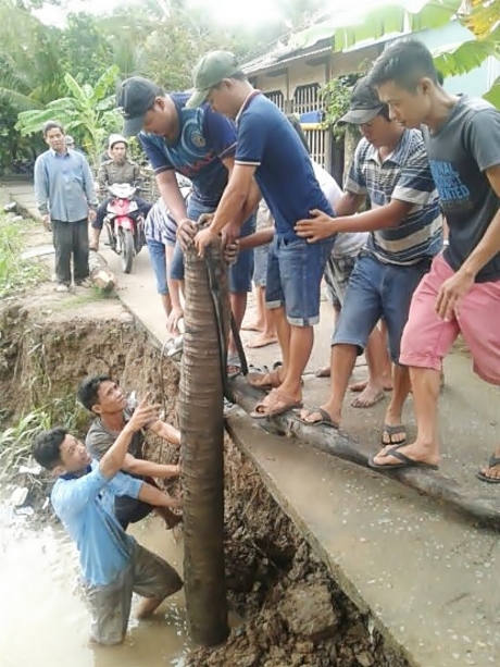 Thông qua việc duy tu, nâng chất các tuyến đường giao thông đã đáp ứng tốt nhu cầu đi lại của người dân.