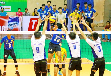 Quang Khánh (14, TP Hồ Chí Minh) trong trận chung kết thắng Long An 3-0.